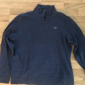 Men’s vineyard vines quarter zip sweater!